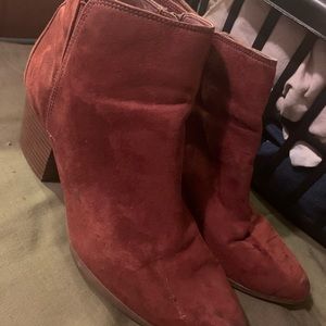 Dexflex Comfort Red Booties size 12